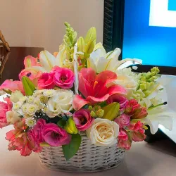 Canasta de flores a domicilio en Madrid