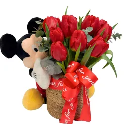 Tulipanes rojos y peluche de Disney a domicilio en Madrid