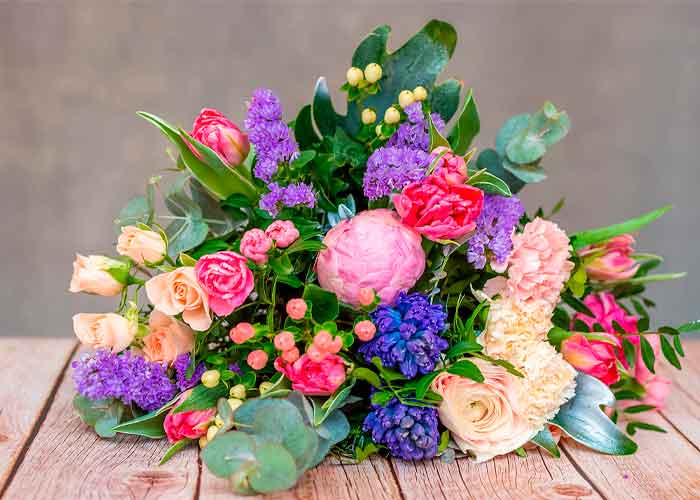 COMO HACER UN RAMO DE FLORES